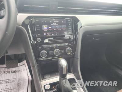 2022 Volkswagen Passat 2.0T SE - zdjęcie 11 z 19 - miniatura
