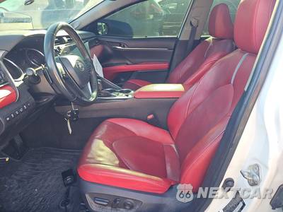 2020 Toyota Camry XSE - zdjęcie 7 z 27 - miniatura