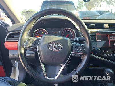 2020 Toyota Camry XSE - zdjęcie 10 z 27 - miniatura