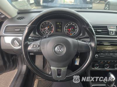 2014 Volkswagen Passat 1.8T Wolfsburg Edition - zdjęcie 10 z 32 - miniatura