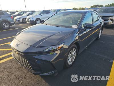 2025 Toyota Camry LE - zdjęcie 1 z 25 - miniatura