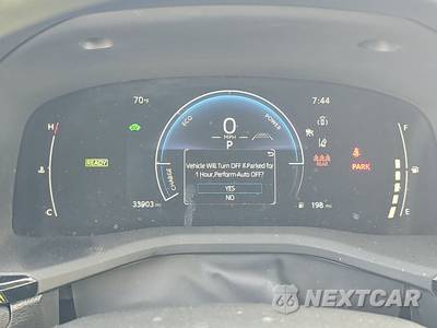 2025 Toyota Camry LE - zdjęcie 12 z 25 - miniatura