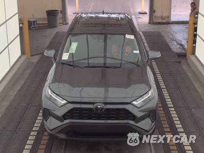 2025 Toyota RAV4 XLE - zdjęcie 2 z 22 - miniatura