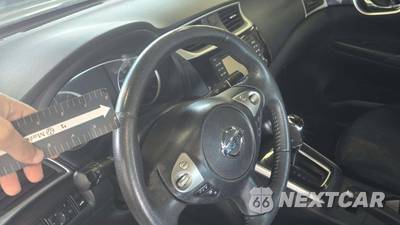 2016 Nissan Sentra SR - zdjęcie 36 z 41 - miniatura