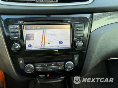 2016 Nissan Rogue SL - zdjęcie 14 z 25 - miniatura