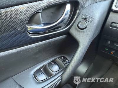 2016 Nissan Rogue SL - zdjęcie 20 z 25 - miniatura