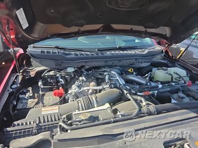 2026 Ford Super Duty F-250 Platinum Crew Cab Medium Bed - zdjęcie 19 z 23 - miniatura