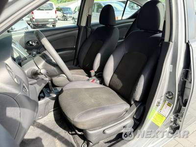 2012 Nissan Versa 1.6 SL Sedan - zdjęcie 12 z 18 - miniatura