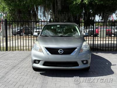 2012 Nissan Versa 1.6 SL Sedan - zdjęcie 2 z 18 - miniatura