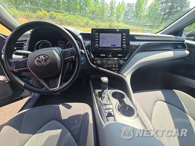2022 Toyota Camry Hybrid LE - zdjęcie 11 z 24 - miniatura