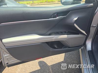 2022 Toyota Camry Hybrid LE - zdjęcie 9 z 24 - miniatura