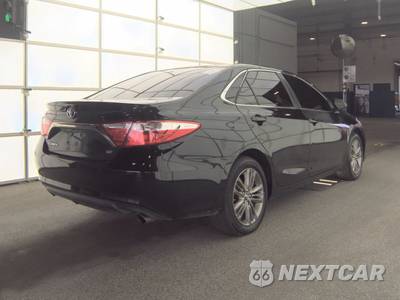 2017 Toyota Camry SE - zdjęcie 4 z 25 - miniatura