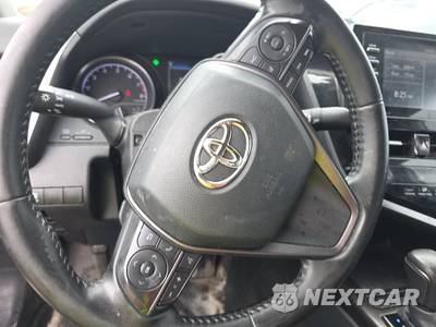 2021 Toyota Camry SE - zdjęcie 10 z 23 - miniatura
