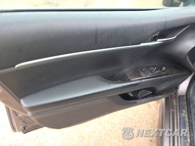 2021 Toyota Camry SE - zdjęcie 9 z 23 - miniatura
