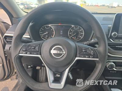 2023 Nissan Altima SV - zdjęcie 10 z 35 - miniatura