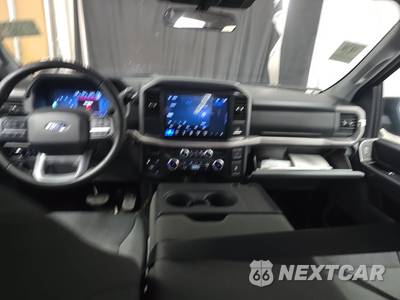 2025 Ford F-150 XLT Crew Cab Short Bed - zdjęcie 11 z 33 - miniatura