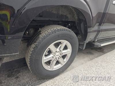 2025 Ford F-150 XLT Crew Cab Short Bed - zdjęcie 5 z 33 - miniatura