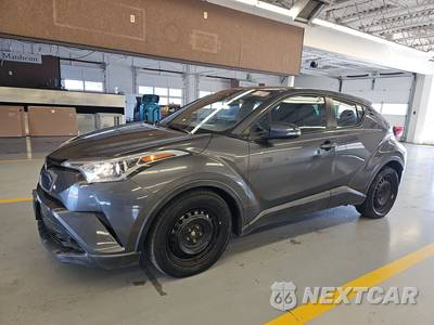 2019 Toyota C-HR LE - zdjęcie 1 z 27 - miniatura