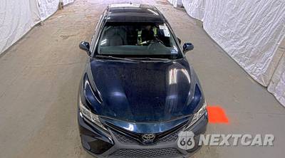 2019 Toyota Camry SE - zdjęcie 2 z 36 - miniatura