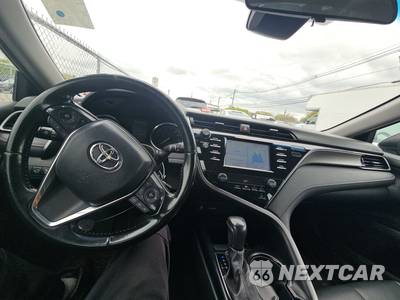 2019 Toyota Camry SE - zdjęcie 11 z 36 - miniatura