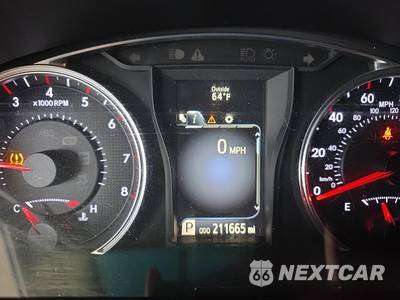 2015 Toyota Camry SE - zdjęcie 9 z 16 - miniatura