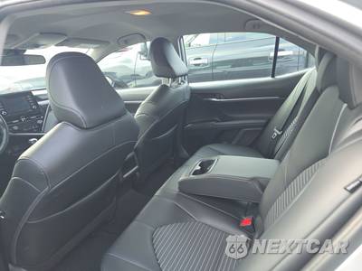 2023 Toyota Camry SE - zdjęcie 13 z 26 - miniatura