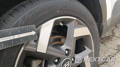 2025 Hyundai Venue SEL - zdjęcie 5 z 6 - miniatura