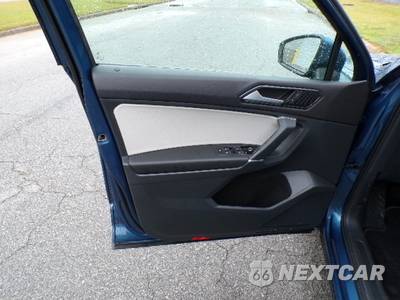 2018 Volkswagen Tiguan SE - zdjęcie 12 z 25 - miniatura