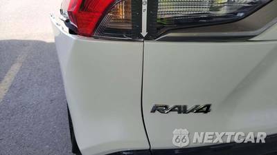 2022 Toyota RAV4 Hybrid XSE - zdjęcie 34 z 43 - miniatura