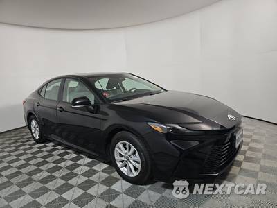 2026 Toyota Camry LE - zdjęcie 3 z 22 - miniatura