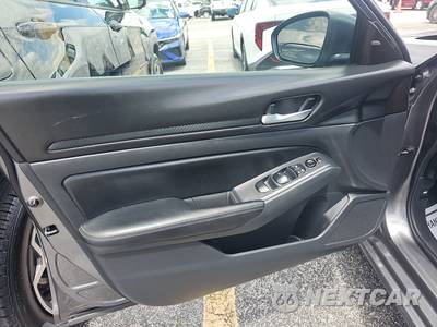 2024 Nissan Altima SV - zdjęcie 9 z 19 - miniatura