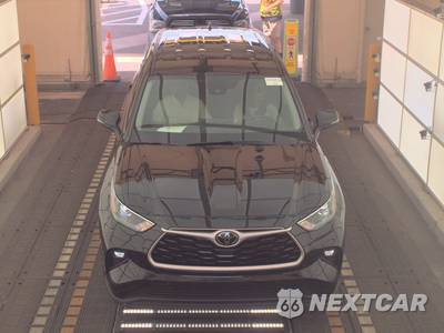 2023 Toyota Highlander LE - zdjęcie 2 z 25 - miniatura
