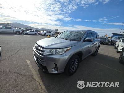 2019 Toyota Highlander XLE - zdjęcie 1 z 25 - miniatura