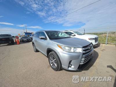 2019 Toyota Highlander XLE - zdjęcie 3 z 25 - miniatura