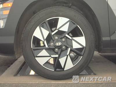 2025 Hyundai Kona SEL - zdjęcie 9 z 14 - miniatura