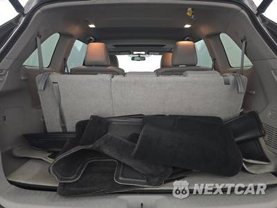 2014 Toyota Highlander XLE - zdjęcie 18 z 33 - miniatura