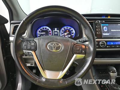 2014 Toyota Highlander XLE - zdjęcie 10 z 33 - miniatura