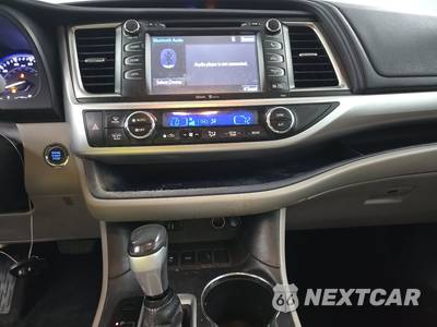 2014 Toyota Highlander XLE - zdjęcie 11 z 33 - miniatura