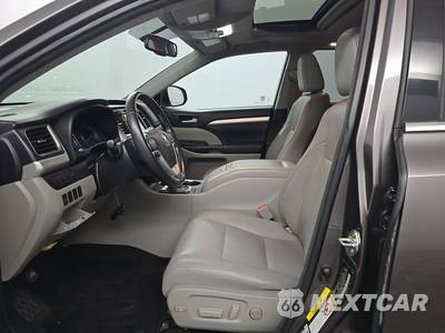 2014 Toyota Highlander XLE - zdjęcie 7 z 33 - miniatura