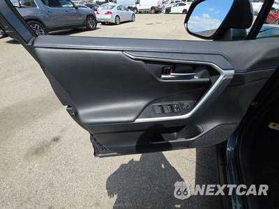 2024 Toyota RAV4 Hybrid XSE - zdjęcie 9 z 23 - miniatura
