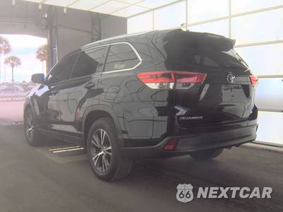 2019 Toyota Highlander XLE - zdjęcie 6 z 28 - miniatura