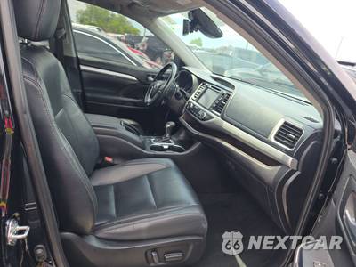 2019 Toyota Highlander XLE - zdjęcie 8 z 28 - miniatura