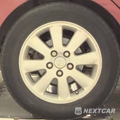 2004 Toyota Camry LE - zdjęcie 13 z 18 - miniatura