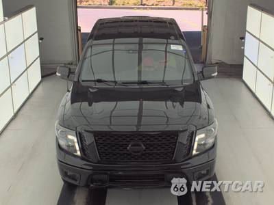 2019 Nissan TITAN SV Crew Cab Short Bed - zdjęcie 2 z 51 - miniatura