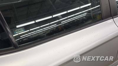 2023 Toyota Camry SE - zdjęcie 13 z 20 - miniatura