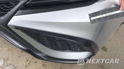 2023 Toyota Camry SE - zdjęcie 1 z 20 - miniatura