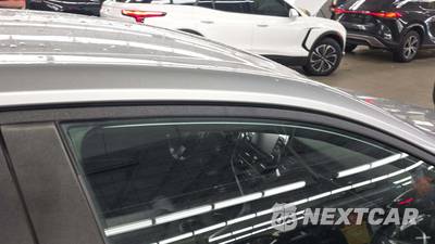 2023 Toyota Camry SE - zdjęcie 18 z 20 - miniatura