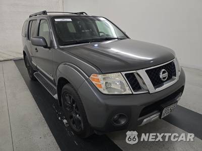 2008 Nissan Pathfinder LE - zdjęcie 3 z 43 - miniatura
