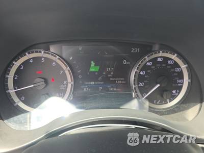 2024 Toyota Highlander LE - zdjęcie 12 z 21 - miniatura