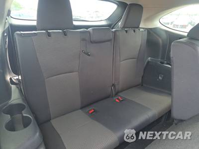 2024 Toyota Highlander LE - zdjęcie 14 z 21 - miniatura